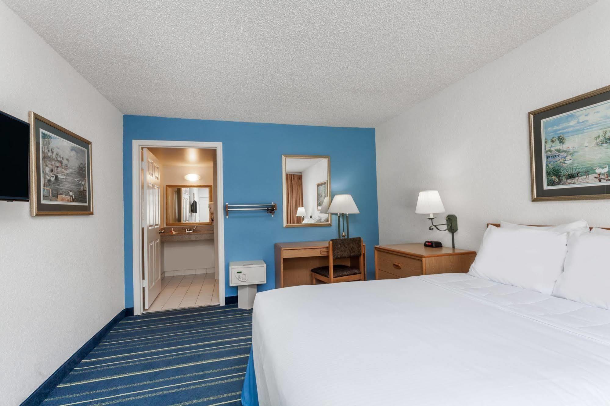 Days Inn By Wyndham West Palm Beach Exteriör bild